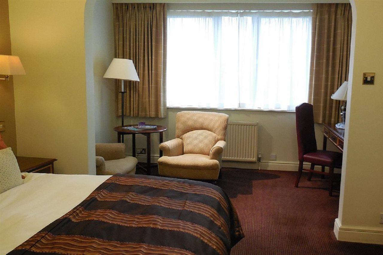 Stratford Manor Hotel ภายนอก รูปภาพ