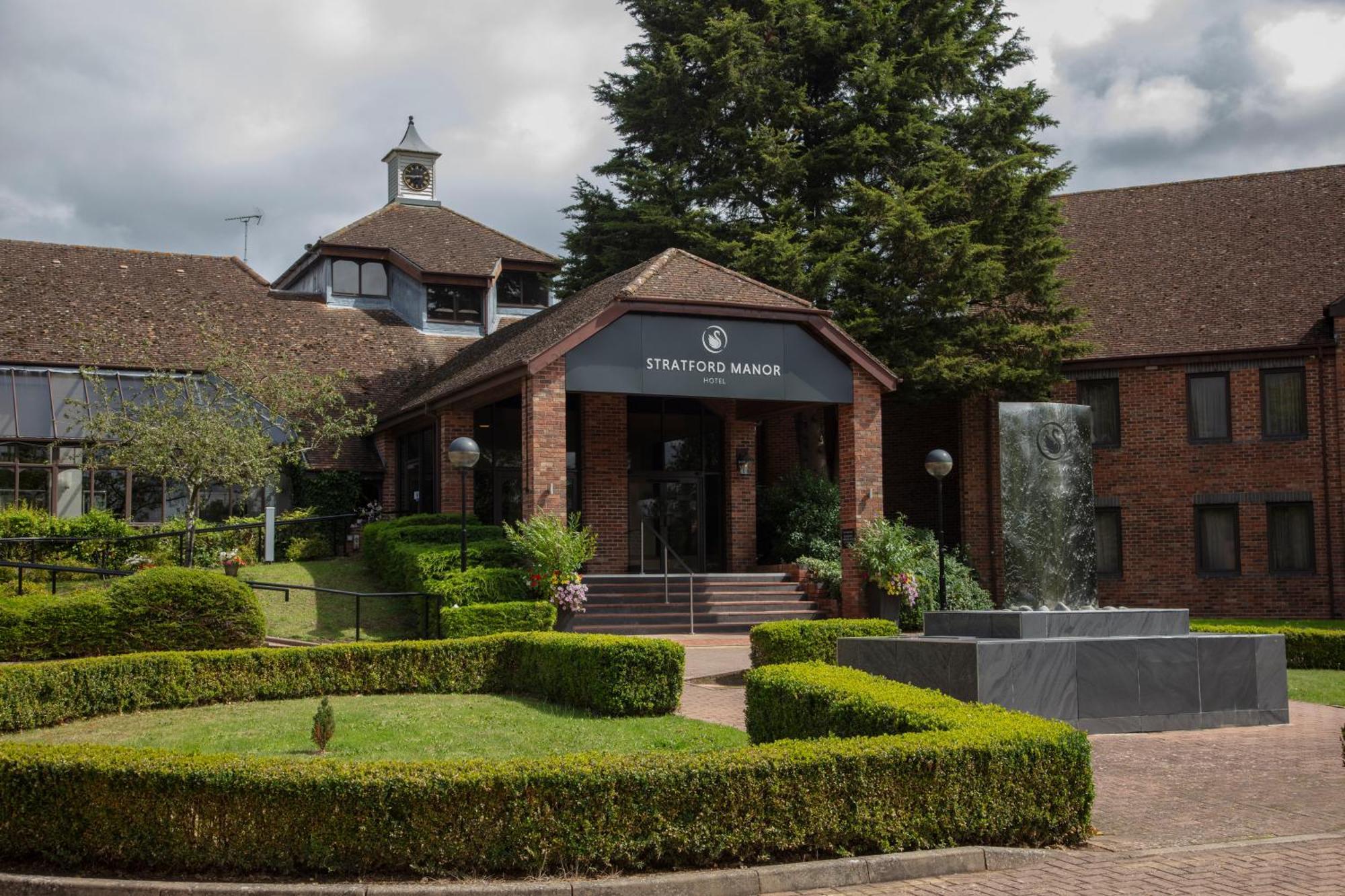 Stratford Manor Hotel ภายนอก รูปภาพ